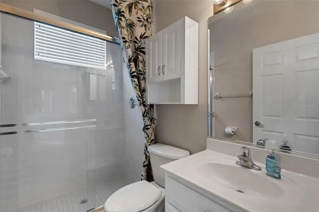 374 Londonderry Drive Sarasota FL 34240