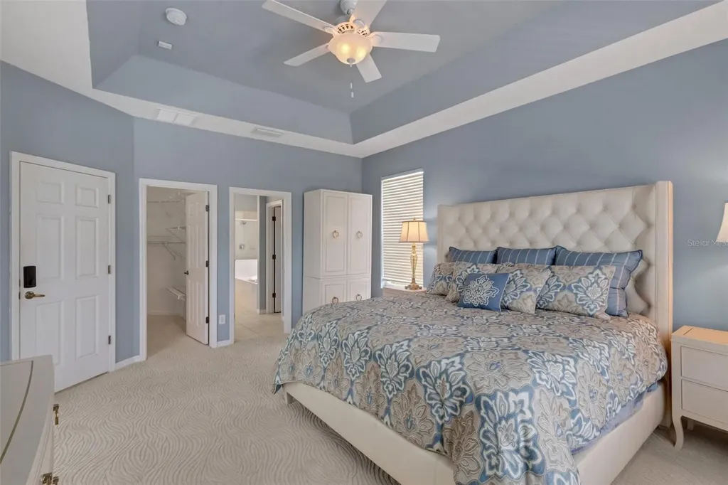 374 Londonderry Drive Sarasota FL 34240
