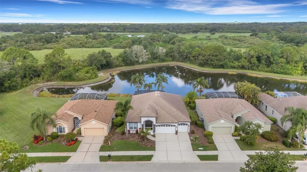 374 Londonderry Drive Sarasota FL 34240