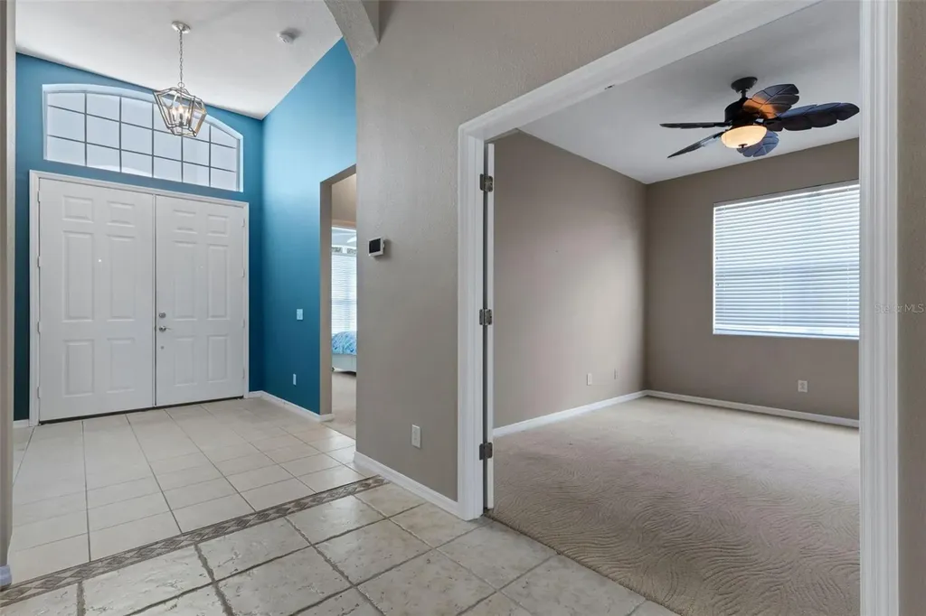 374 Londonderry Drive Sarasota FL 34240