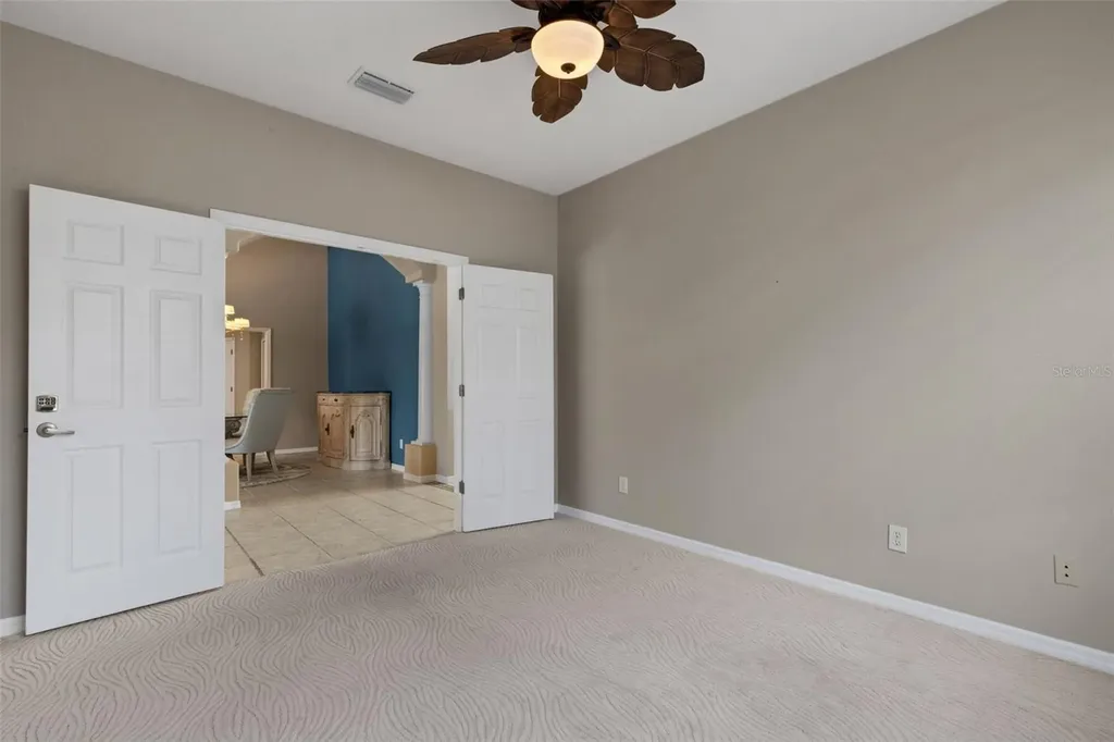 374 Londonderry Drive Sarasota FL 34240
