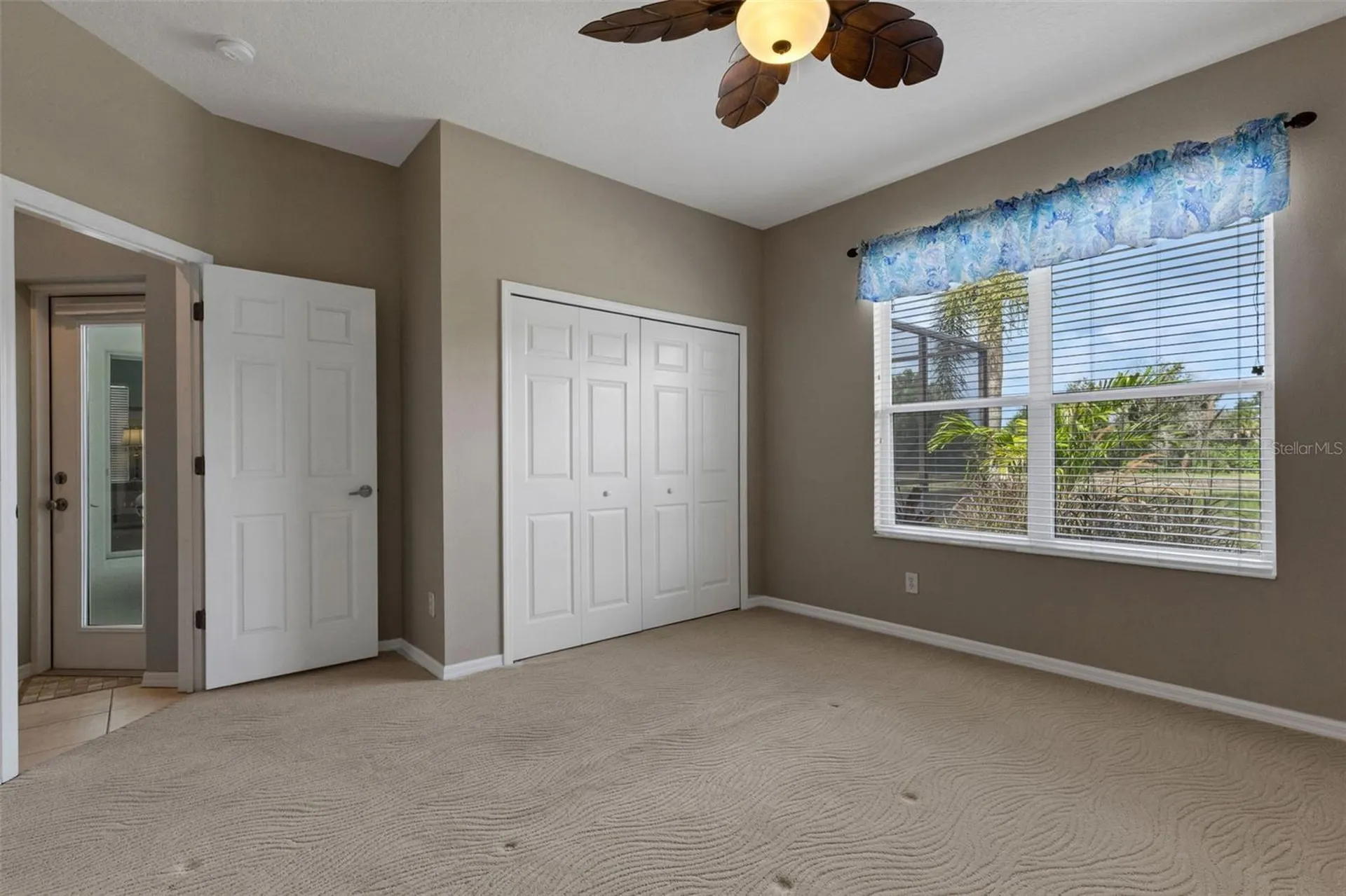 374 Londonderry Drive Sarasota FL 34240