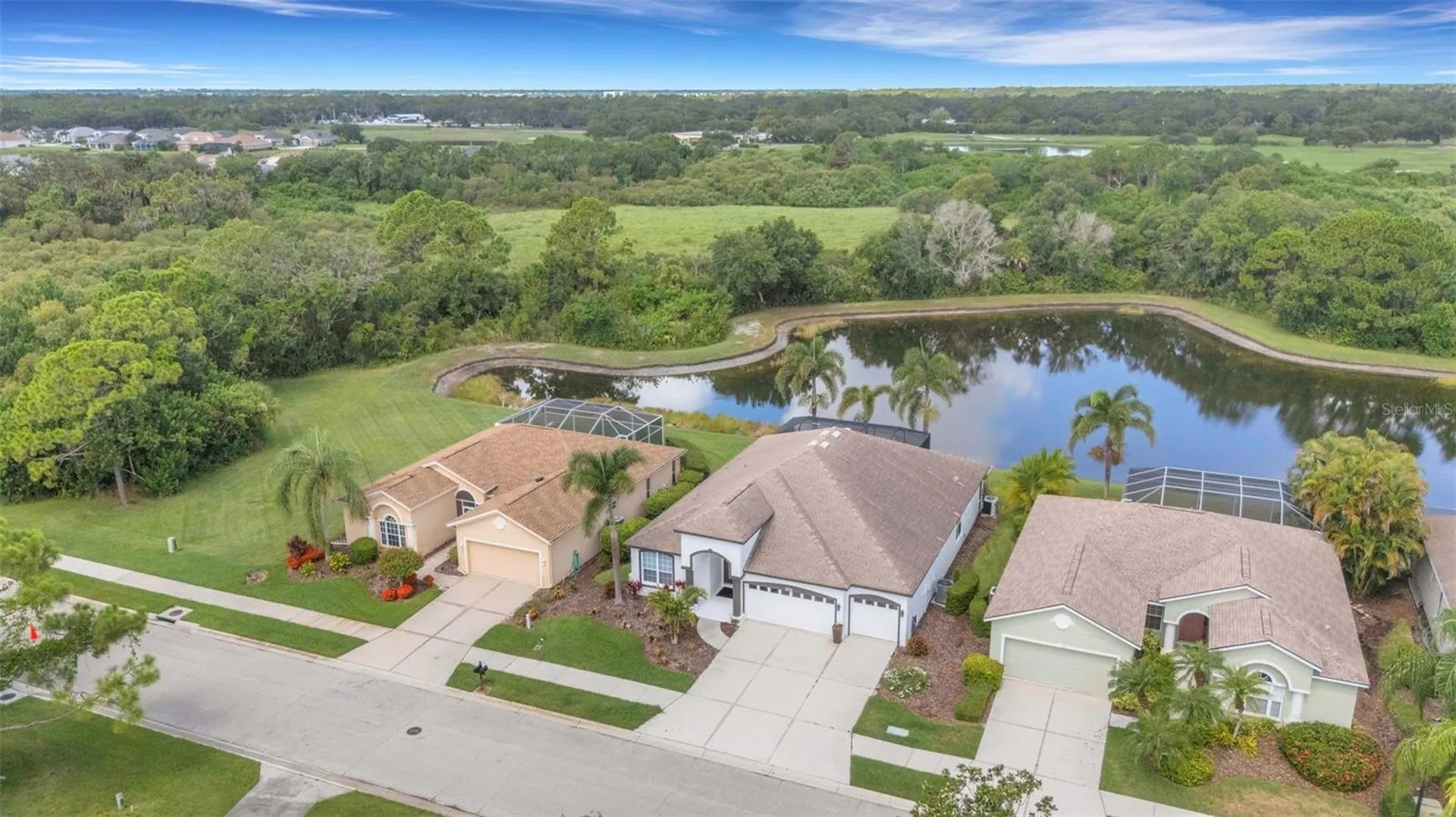 374 Londonderry Drive Sarasota FL 34240