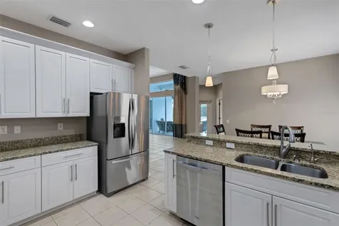 374 Londonderry Drive Sarasota FL 34240