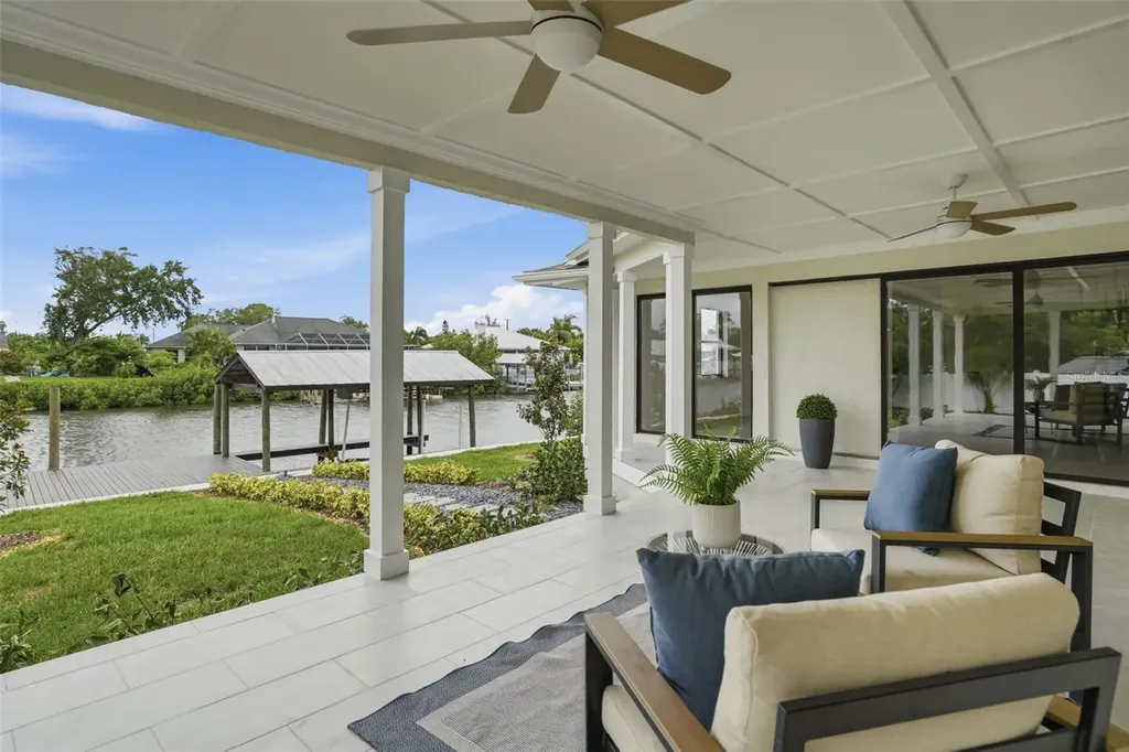 604 Kingston Court Apollo Beach FL 33572
