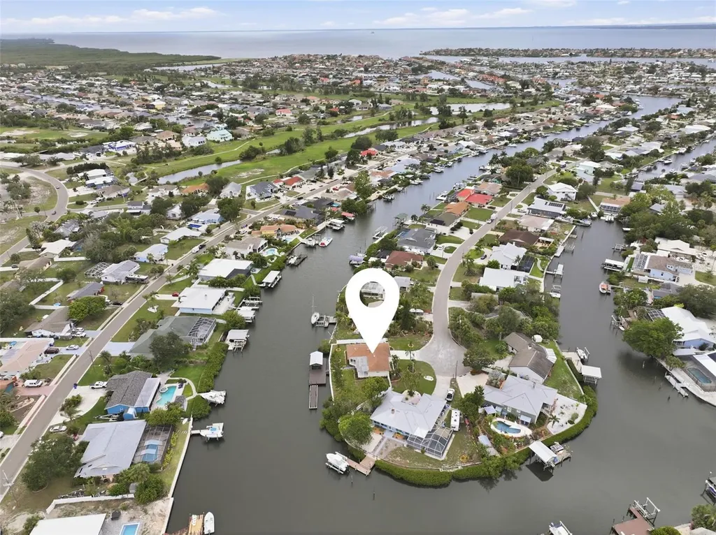 604 Kingston Court Apollo Beach FL 33572