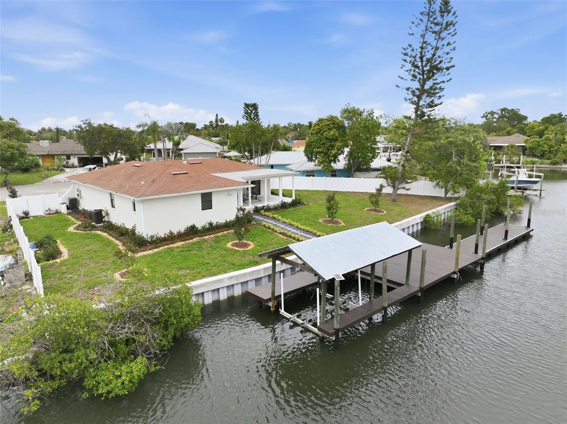 604 Kingston Court Apollo Beach FL 33572