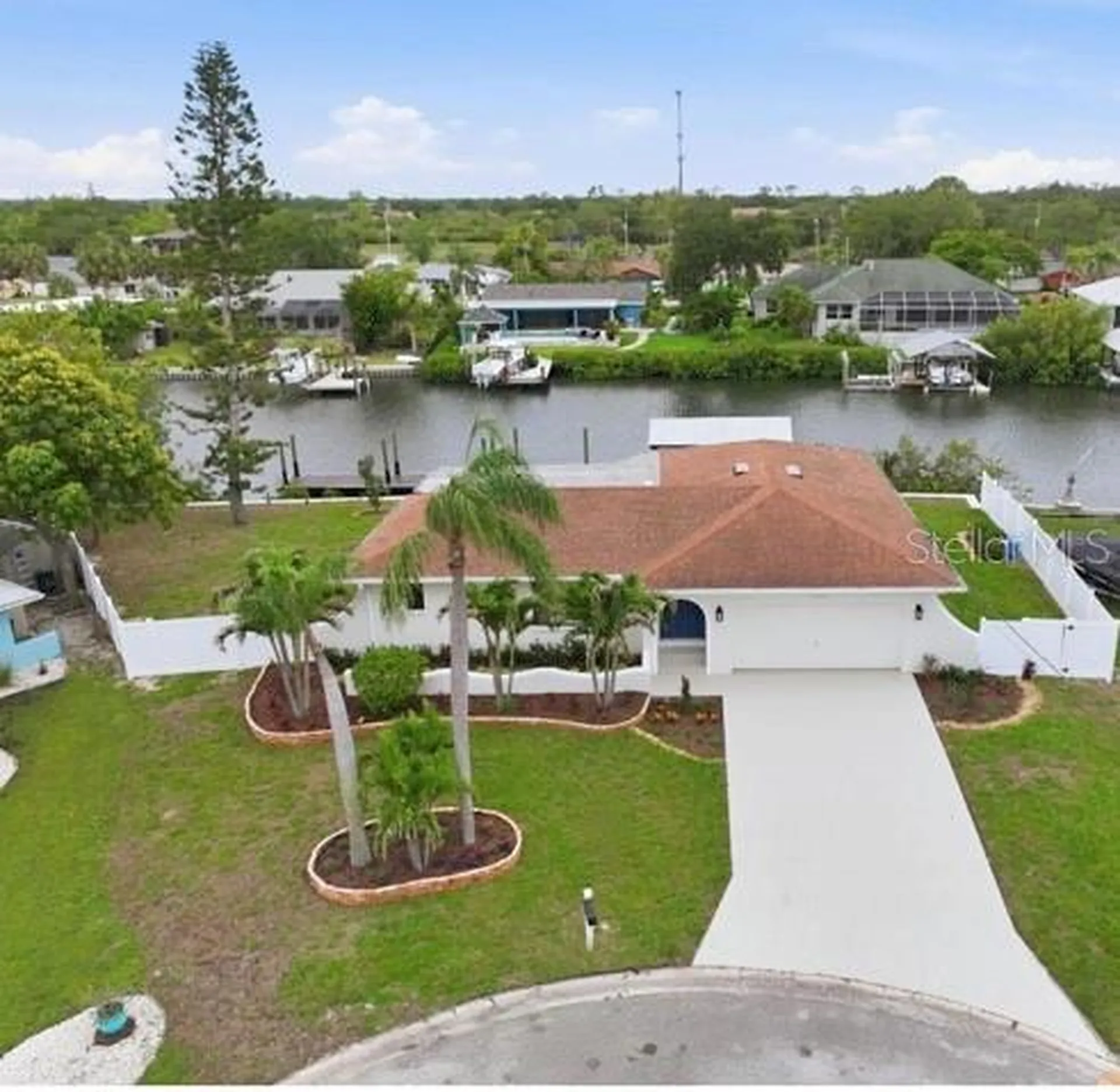 604 Kingston Court Apollo Beach FL 33572
