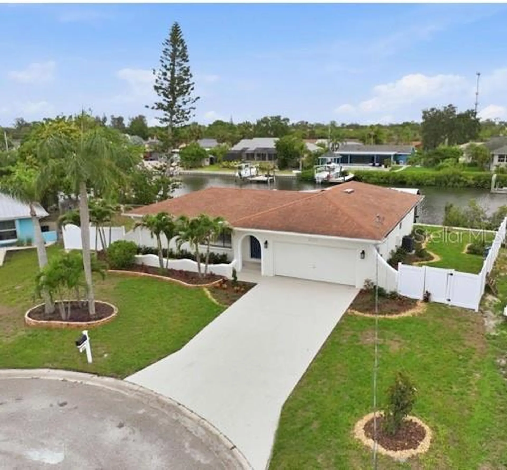604 Kingston Court Apollo Beach FL 33572