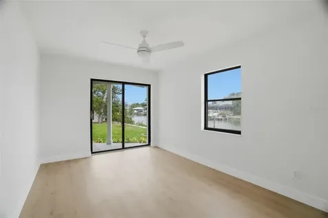 604 Kingston Court Apollo Beach FL 33572