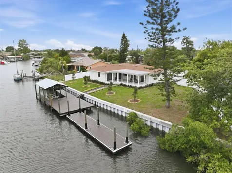 604 Kingston Court Apollo Beach FL 33572