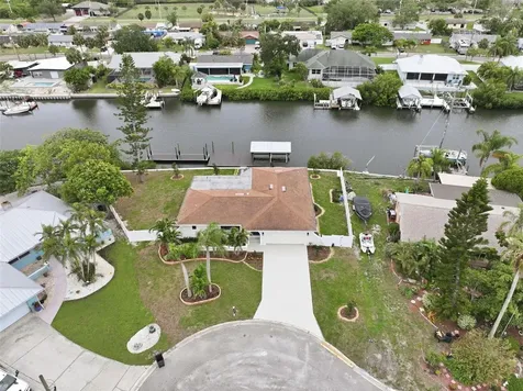604 Kingston Court Apollo Beach FL 33572