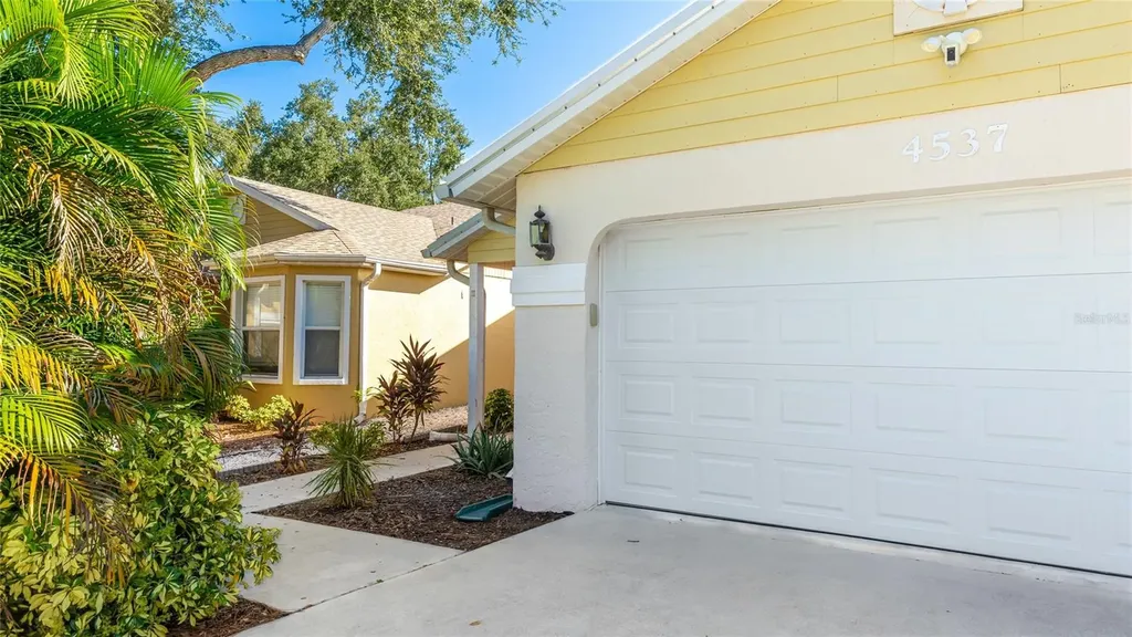 4537 S Lockwood Ridge Road Sarasota FL 34231