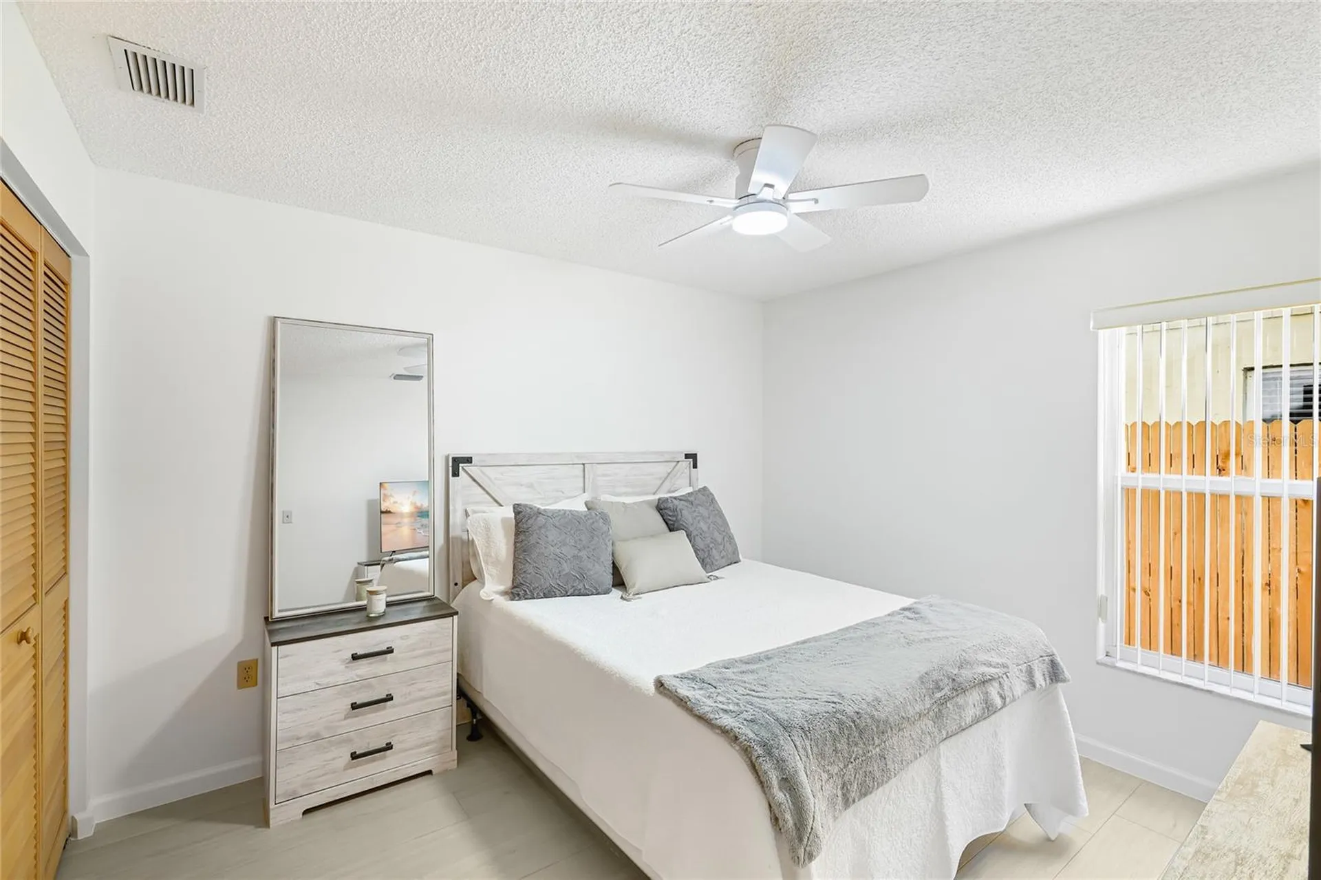 4537 S Lockwood Ridge Road Sarasota FL 34231