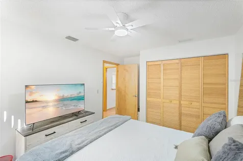 4537 S Lockwood Ridge Road Sarasota FL 34231