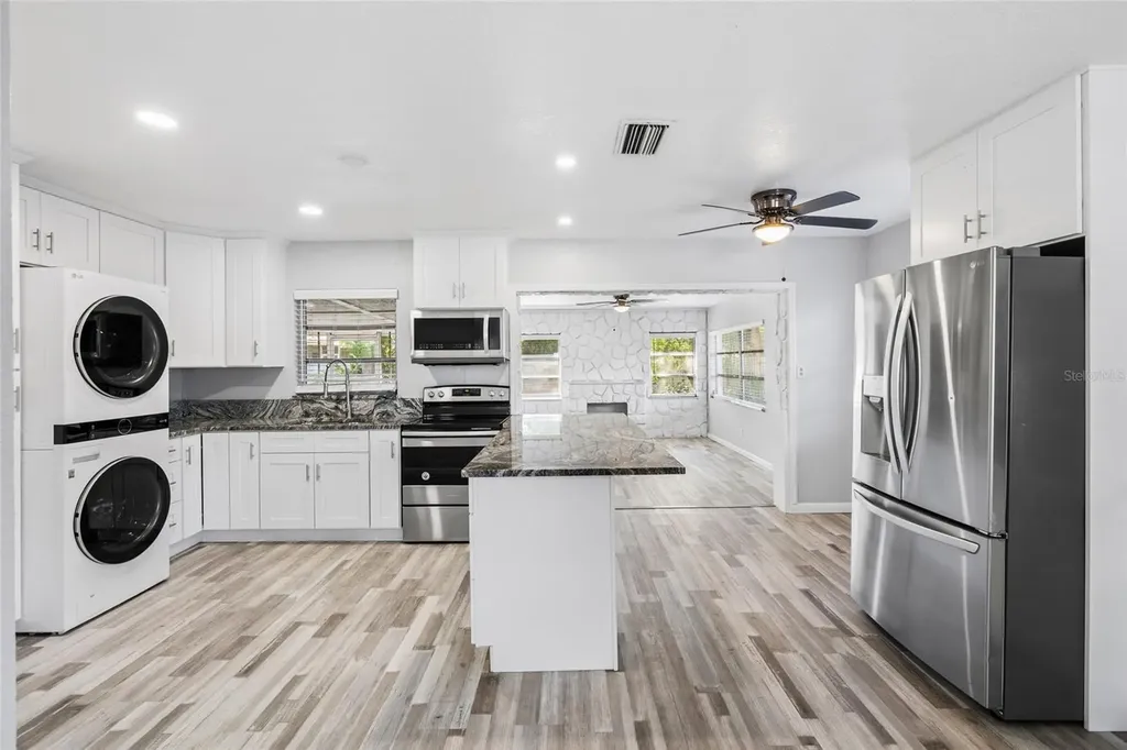 206 N Gunlock Avenue Tampa FL 33609