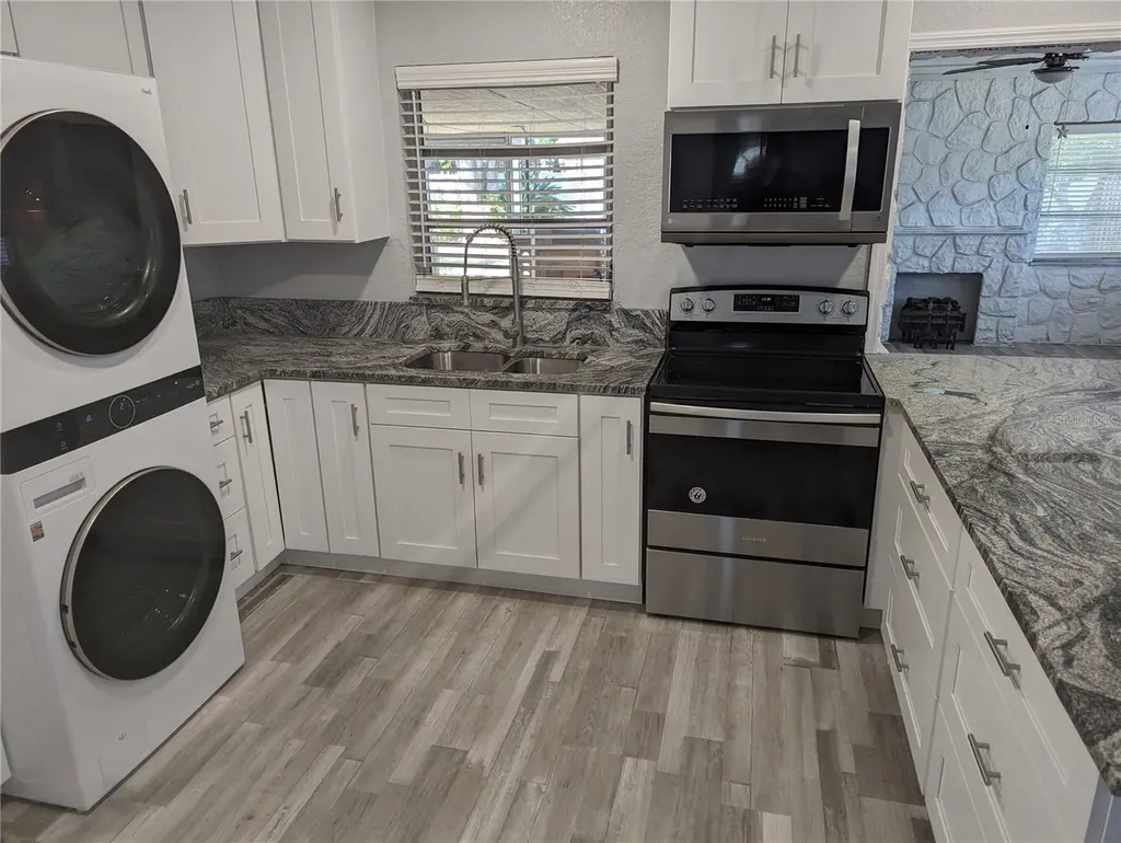 206 N Gunlock Avenue Tampa FL 33609