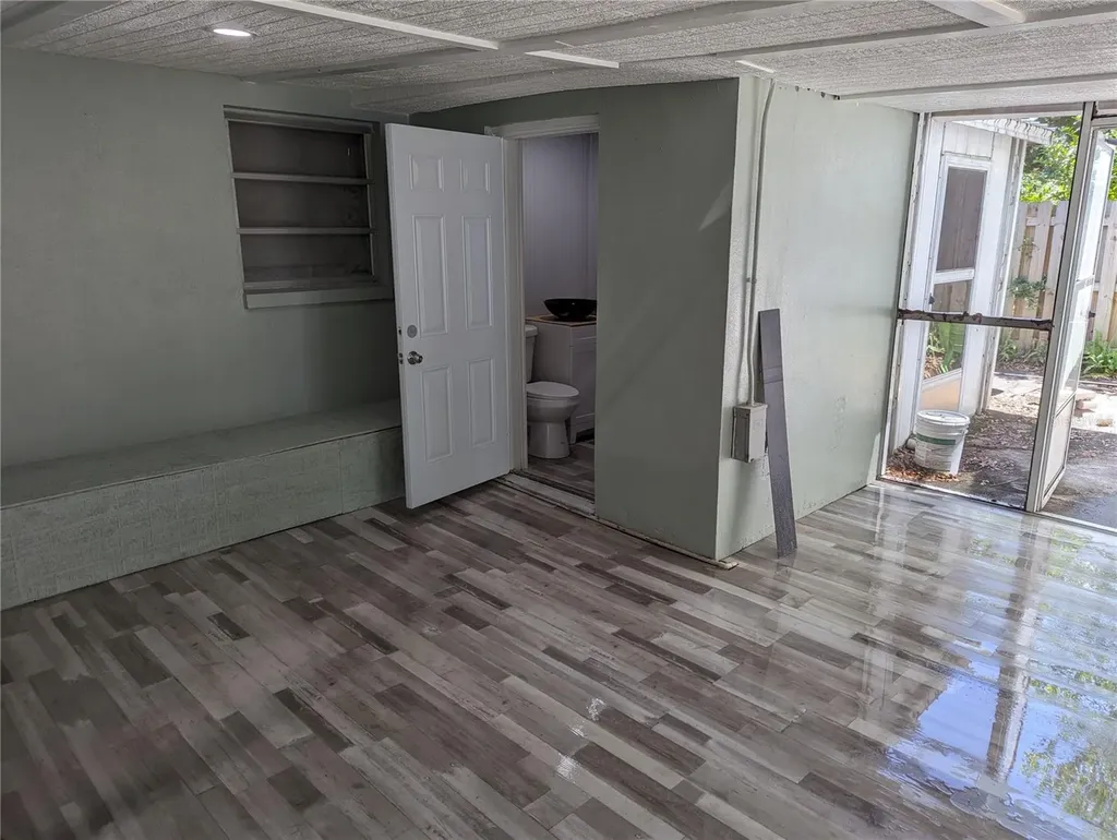 206 N Gunlock Avenue Tampa FL 33609