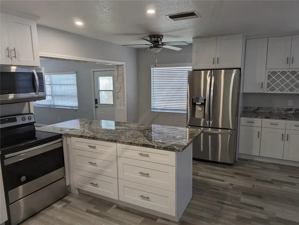 206 N Gunlock Avenue Tampa FL 33609