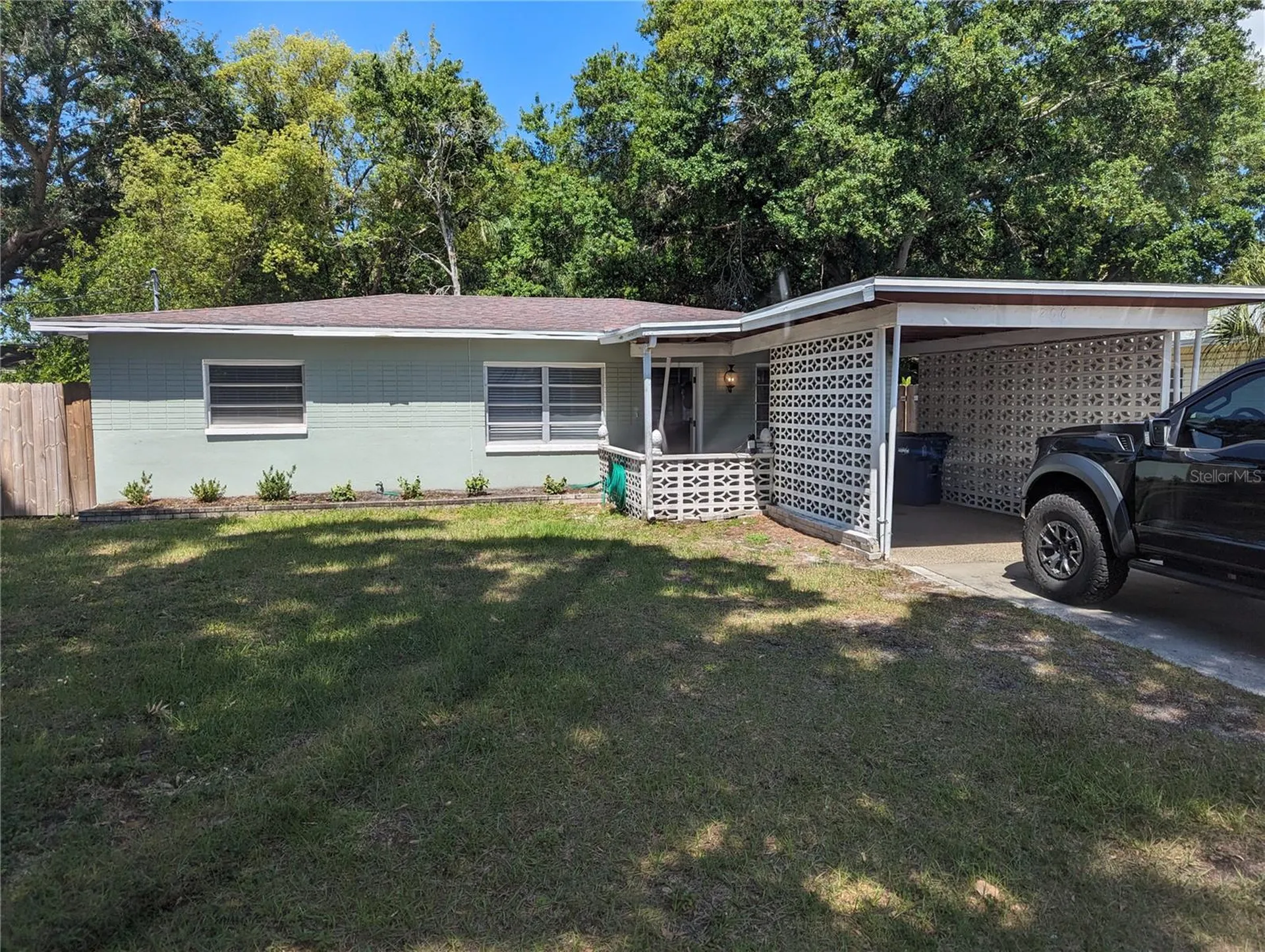 206 N Gunlock Avenue Tampa FL 33609