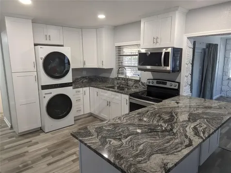 206 N Gunlock Avenue Tampa FL 33609