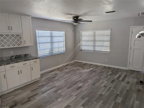 206 N Gunlock Avenue Tampa FL 33609