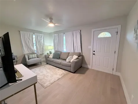 10460 54th Avenue N St Petersburg FL 33708
