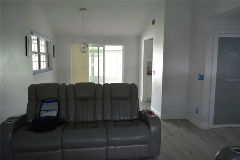 8201 Donaldson Drive Tampa FL 33615