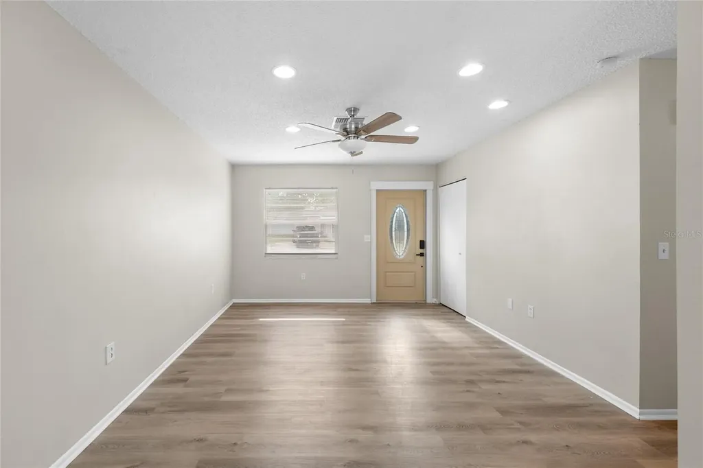1221 E Court Street Tarpon Springs FL 34689