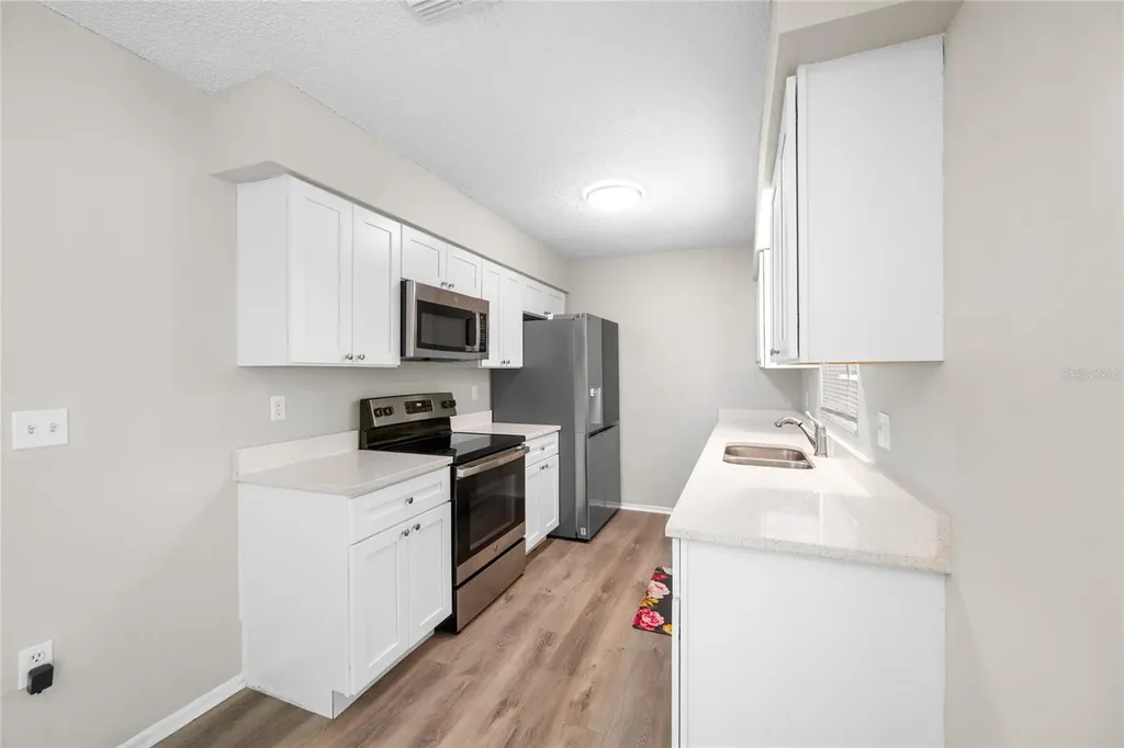 1221 E Court Street Tarpon Springs FL 34689