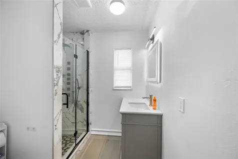 1221 E Court Street Tarpon Springs FL 34689