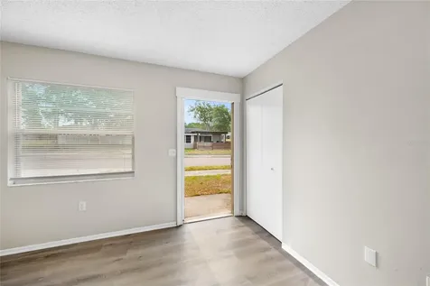 1221 E Court Street Tarpon Springs FL 34689