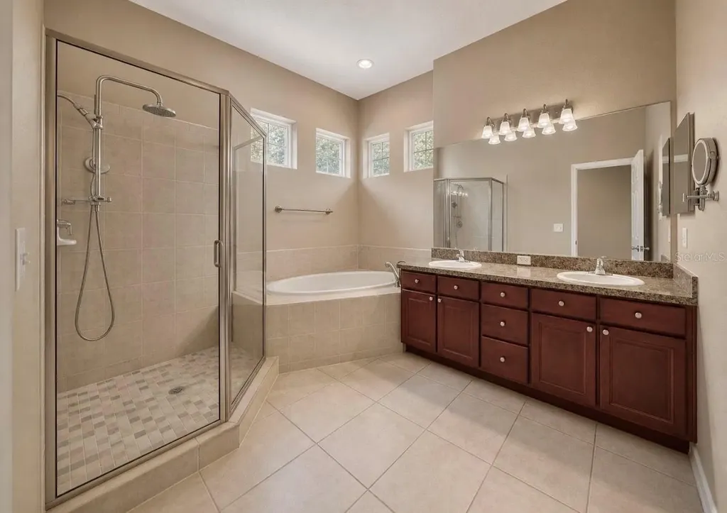 7539 Tamarind Avenue Tampa FL 33625