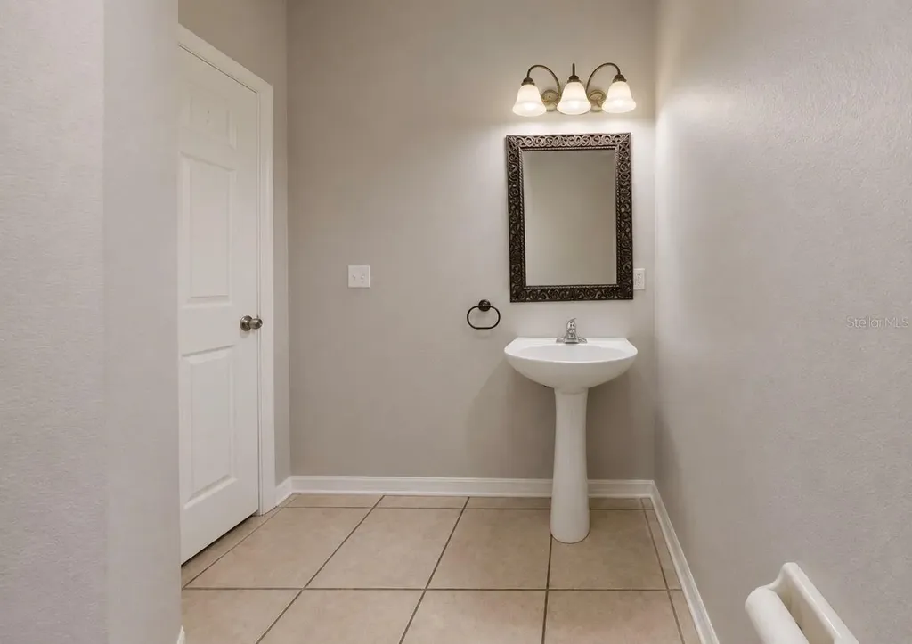 7539 Tamarind Avenue Tampa FL 33625
