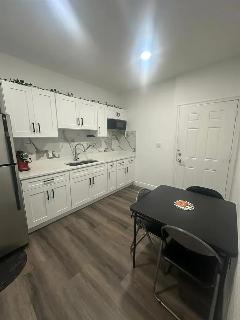 12909 Four Oaks Road Tampa FL 33624