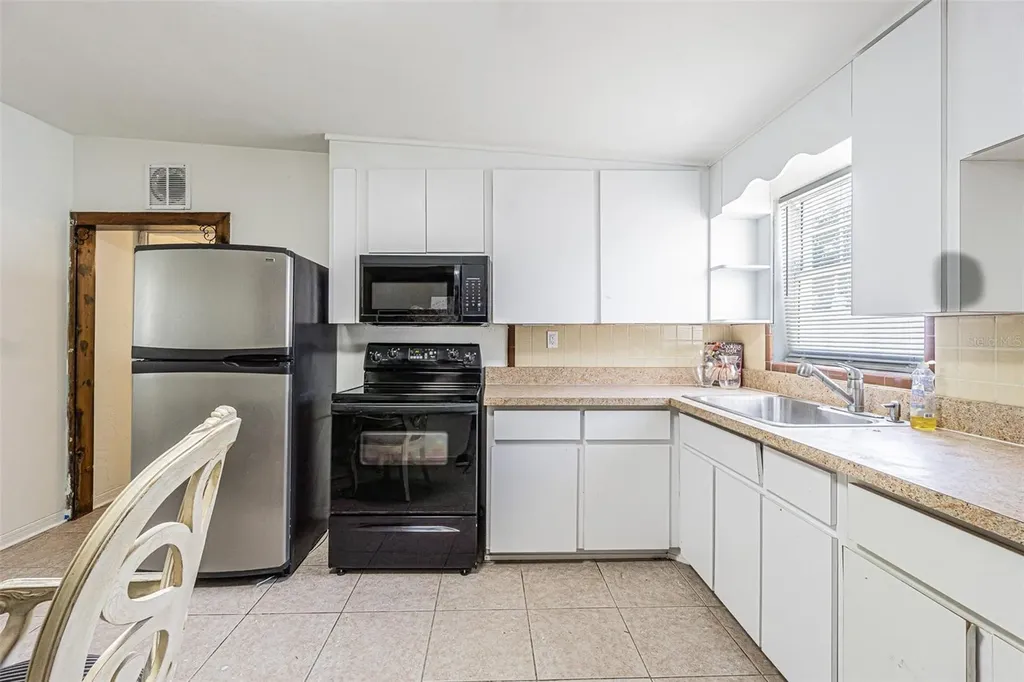1627 28th Street N St Petersburg FL 33713