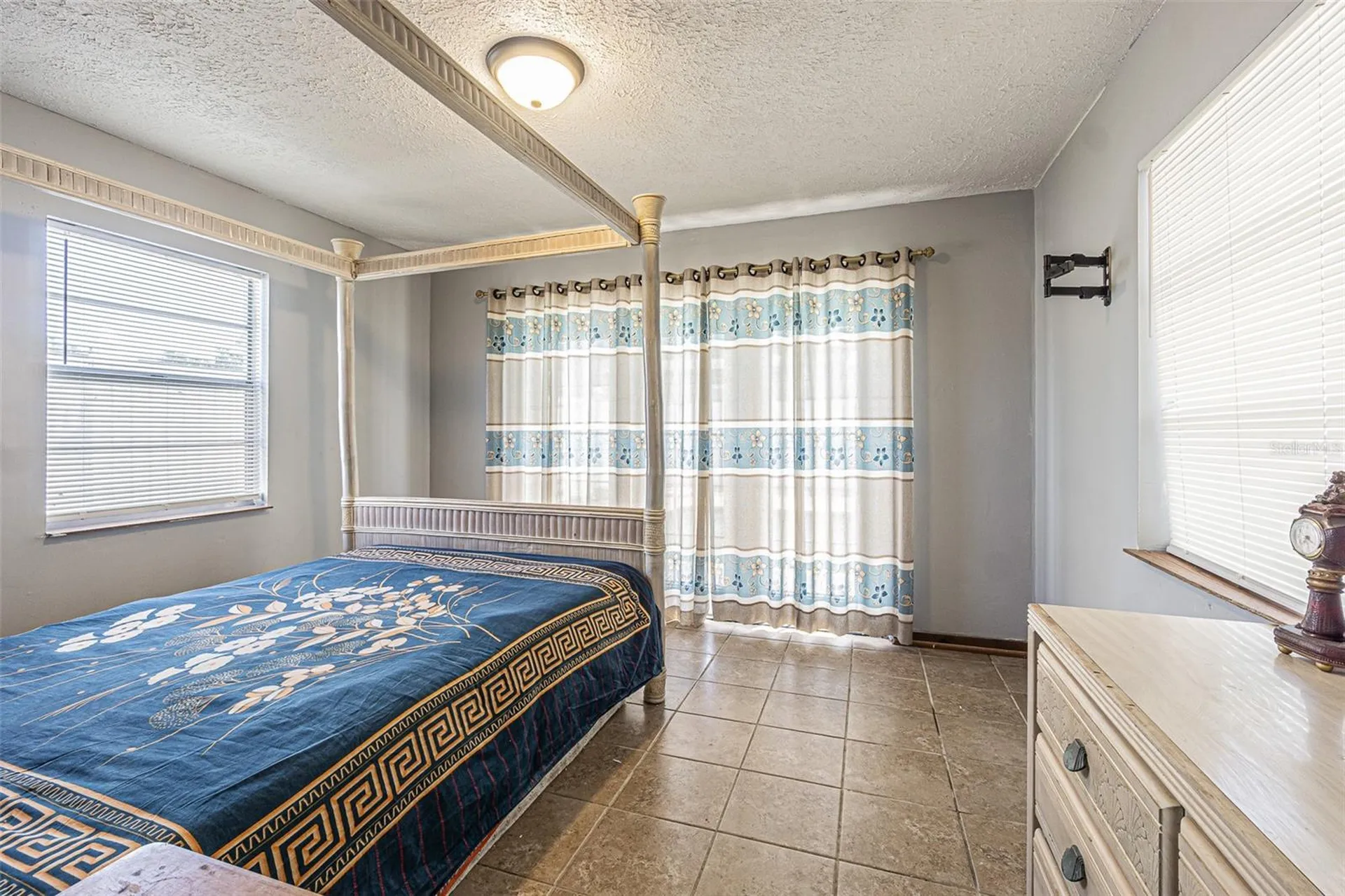 1627 28th Street N St Petersburg FL 33713