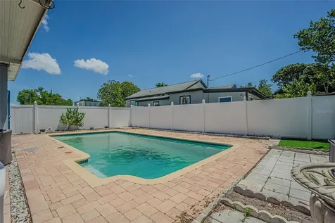 1627 28th Street N St Petersburg FL 33713
