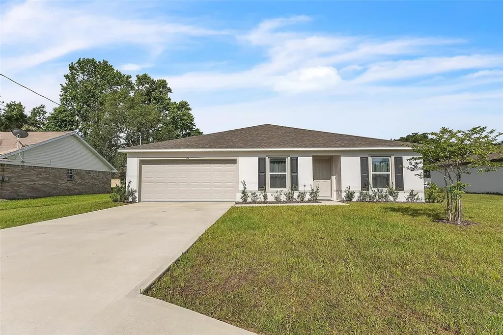 22 Round Tree Drive Palm Coast FL 32164