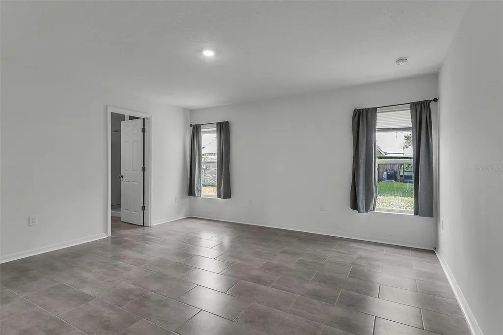 22 Round Tree Drive Palm Coast FL 32164
