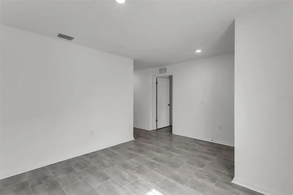 22 Round Tree Drive Palm Coast FL 32164