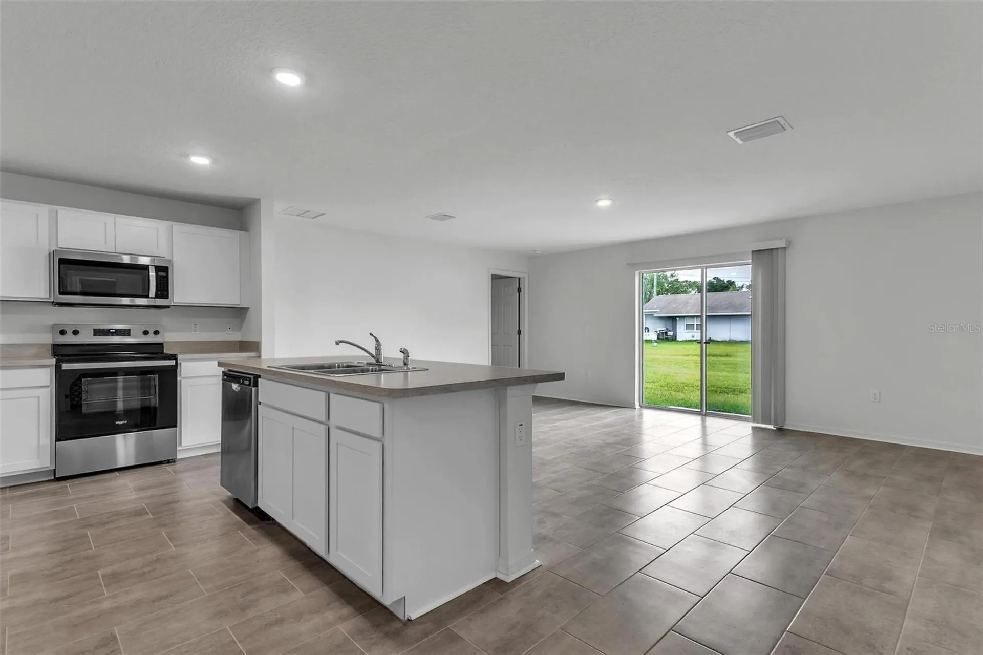 22 Round Tree Drive Palm Coast FL 32164