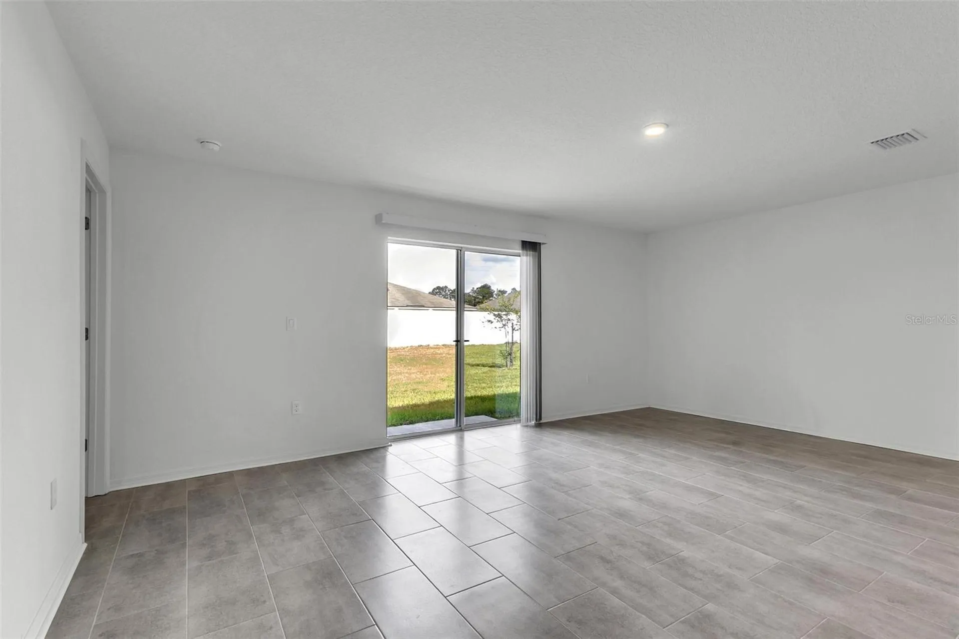 22 Round Tree Drive Palm Coast FL 32164
