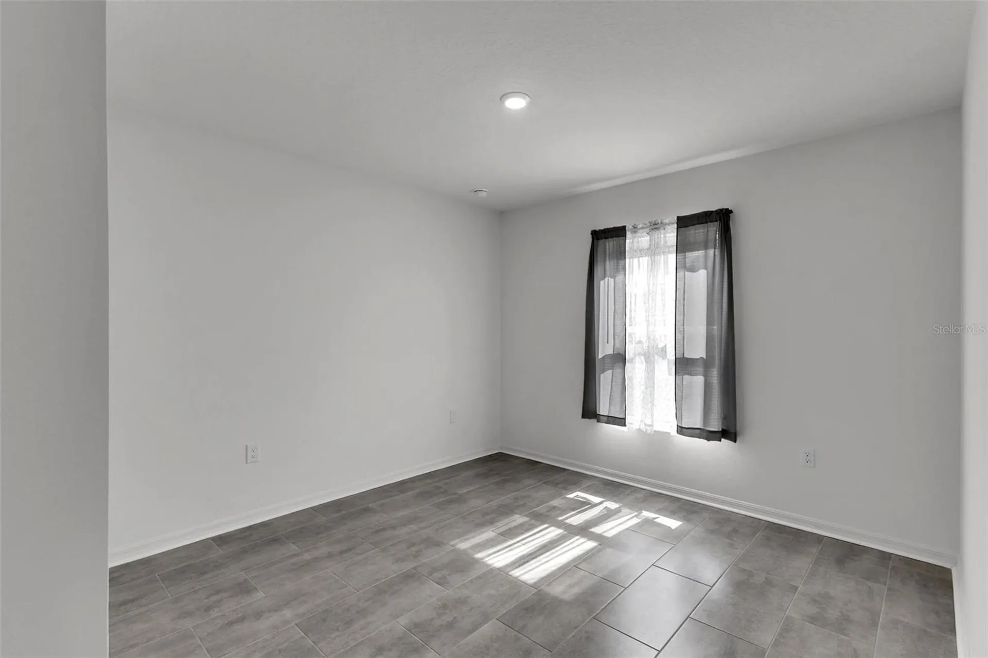 22 Round Tree Drive Palm Coast FL 32164