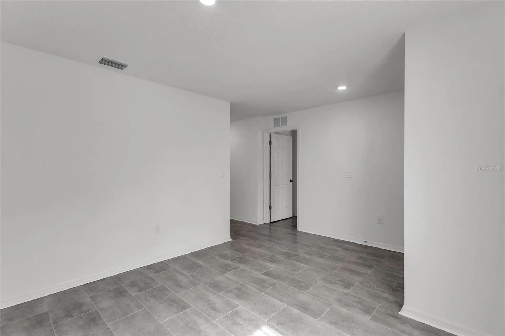 22 Round Tree Drive Palm Coast FL 32164