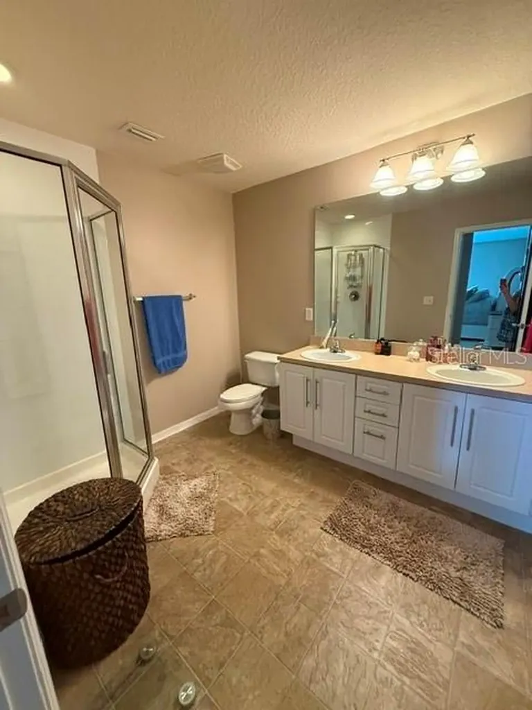 145 N Pearl Lake Causeway Altamonte Springs FL 32714