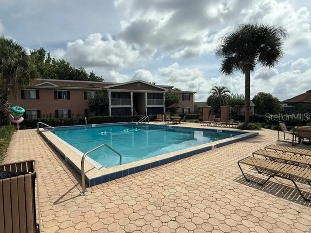 145 N Pearl Lake Causeway Altamonte Springs FL 32714