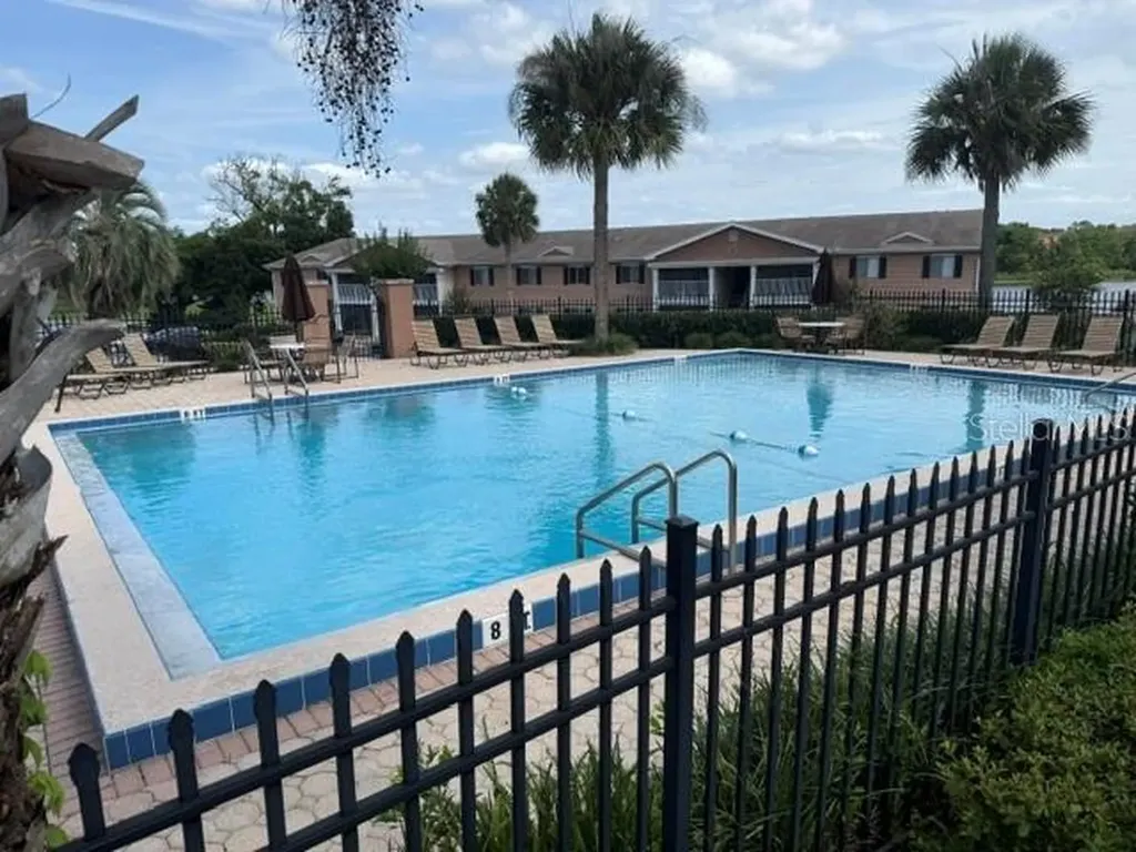 145 N Pearl Lake Causeway Altamonte Springs FL 32714