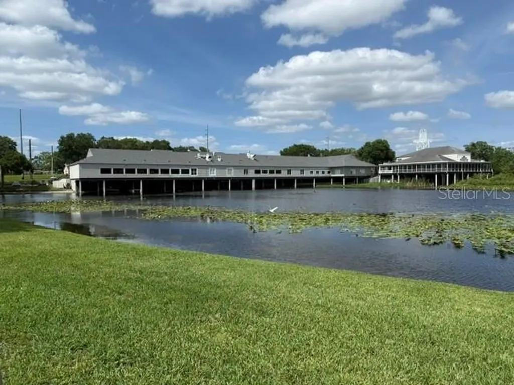 145 N Pearl Lake Causeway Altamonte Springs FL 32714