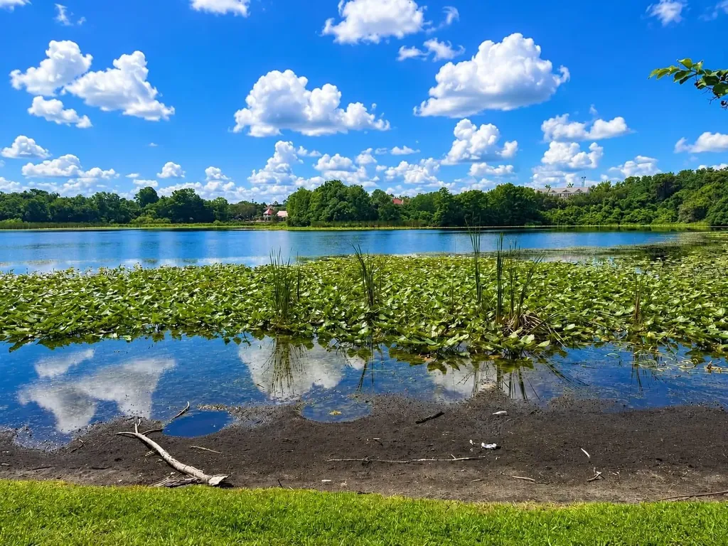 145 N Pearl Lake Causeway Altamonte Springs FL 32714